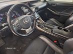 Lexus IS 300H Executive - 9