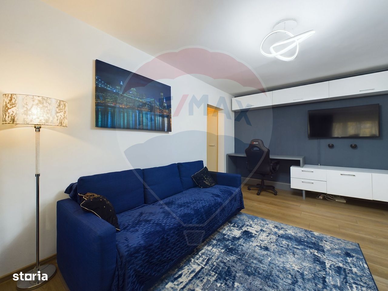 De vanzare | Apartament 3 camere cu balcon | Brancusi