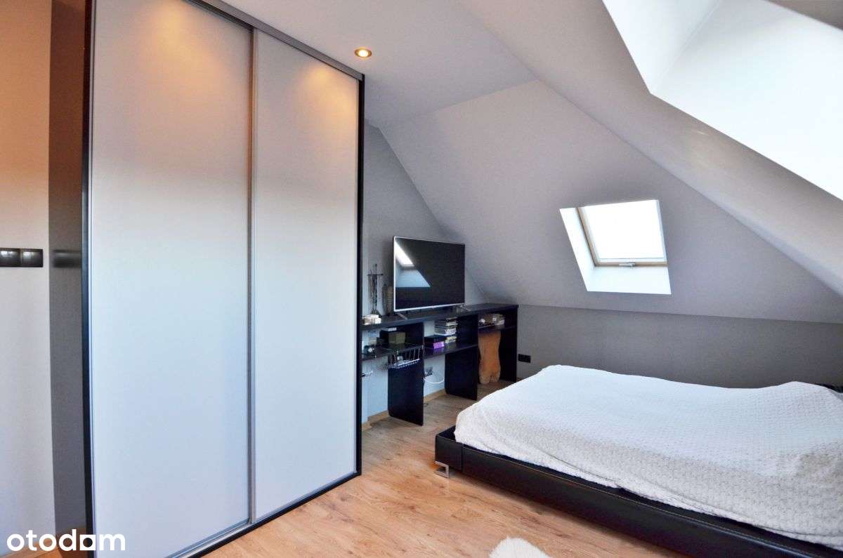 Atrakcyjny, zadbany dom z ogrodem w Cekanowie-17