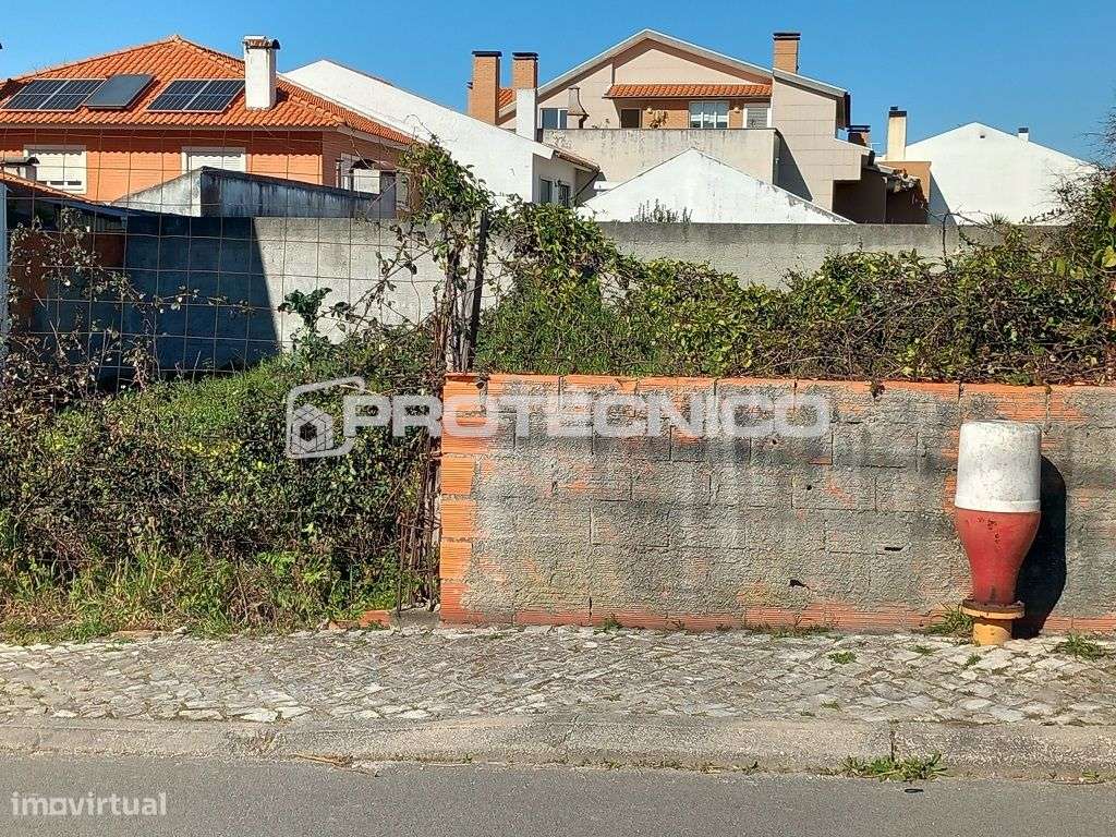 Lote de terreno c/ 130 m2 - Aradas - Grande imagem: 2/5