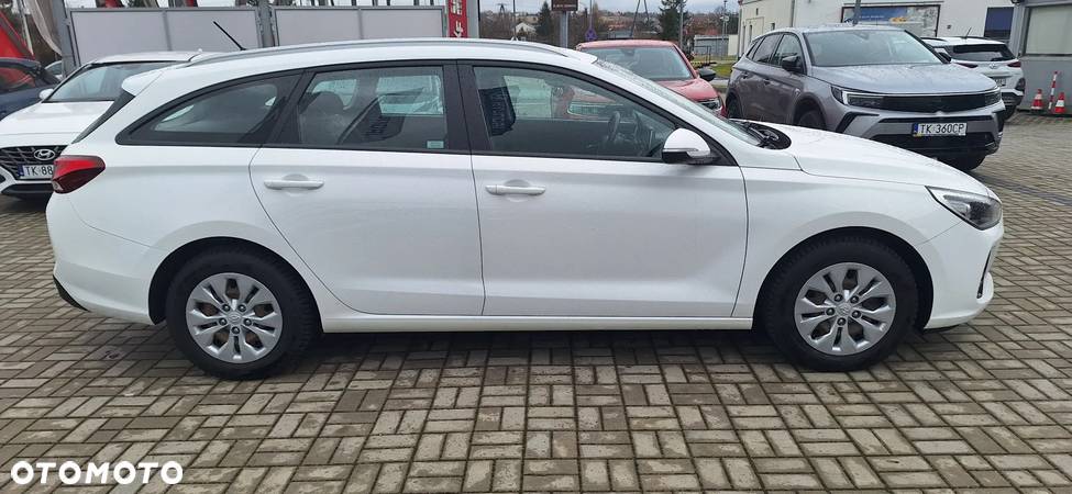 Hyundai I30 1.6 CRDi Classic + - 4