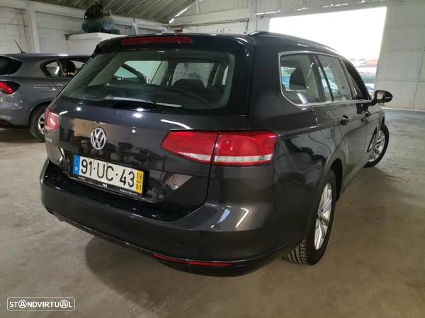 VW Passat Variant 2.0 TDi Confortline DSG - 2