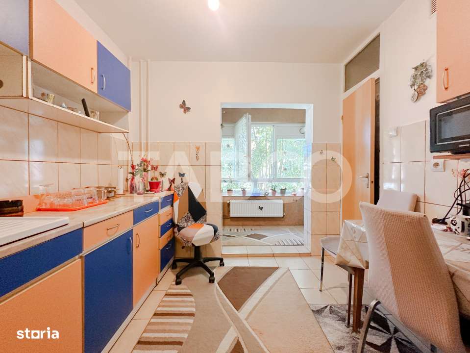 Vanzare apartament cu 2 camere decomandate in cartierul Intre Lacuri - Imagine principală: 2/5