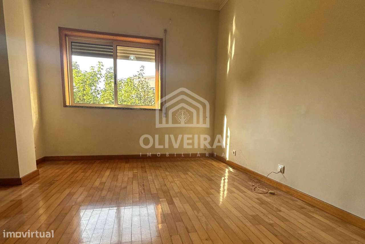 Apartamento T3 em Real, Braga-11