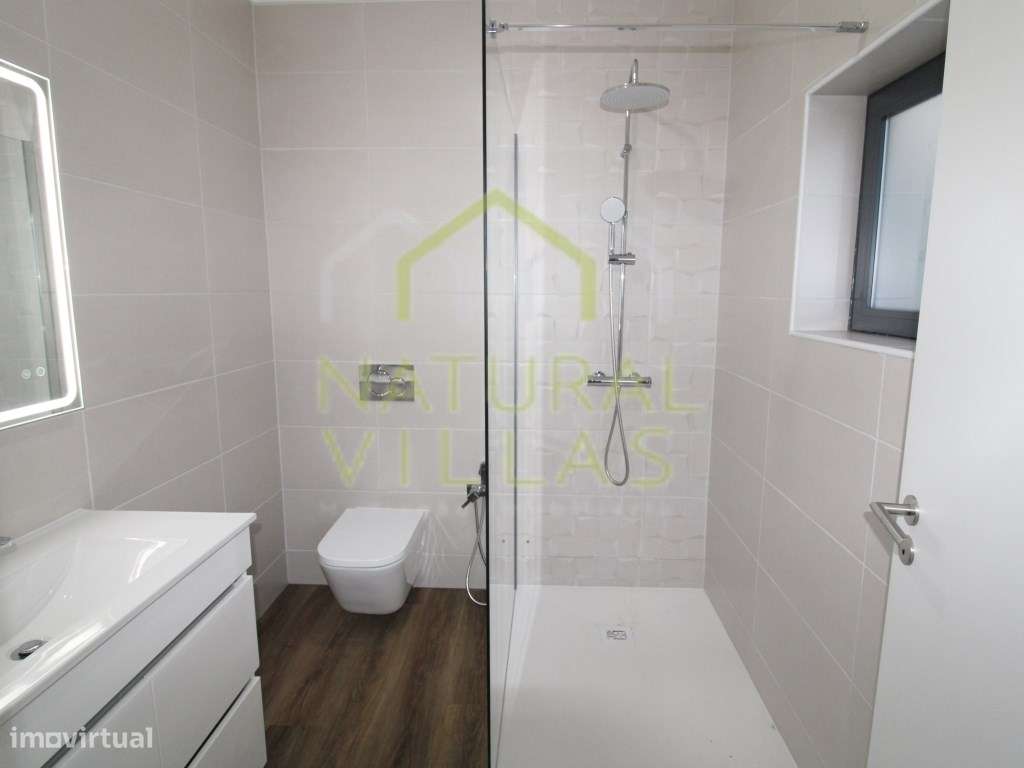 Moradia Isolada T5 Renovada com Piscina, São Brás de Alportel-11
