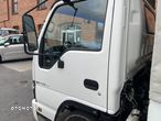 Isuzu NPR 85-5DX - 11