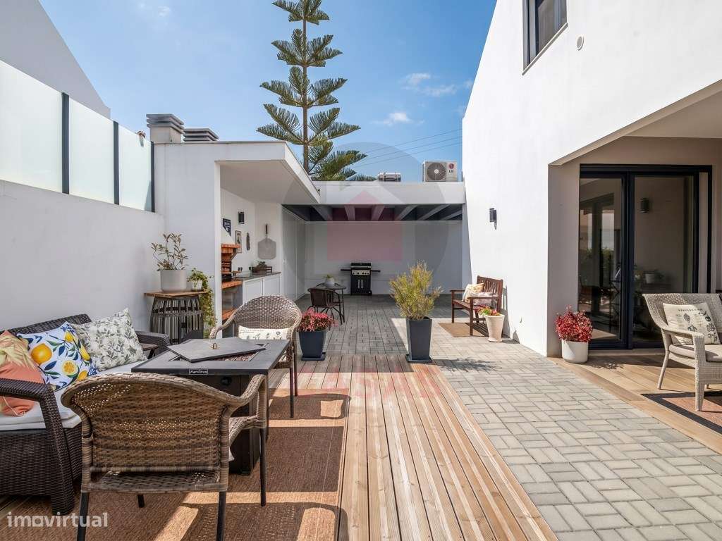 Moradia Contemporânea com 3 Quartos e Jardim Próxima de Caldas da R...-6