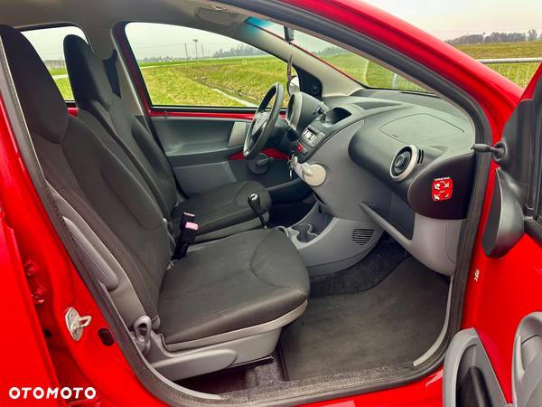 Toyota Aygo 1.0 VVT-i Sol - 5