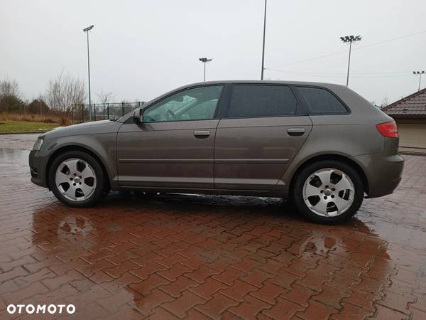 Audi A3 2.0 TDI DPF Ambiente - 7