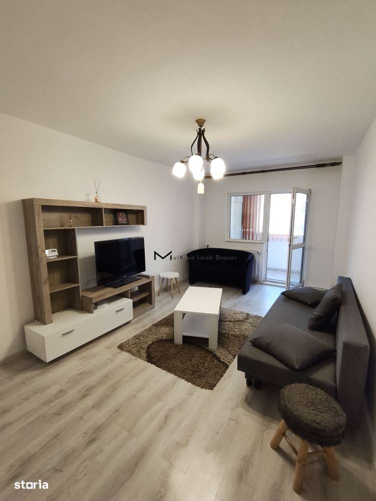 Apartament spațios de închiriat 3 camere Racadau - Imagine principală: 1/8