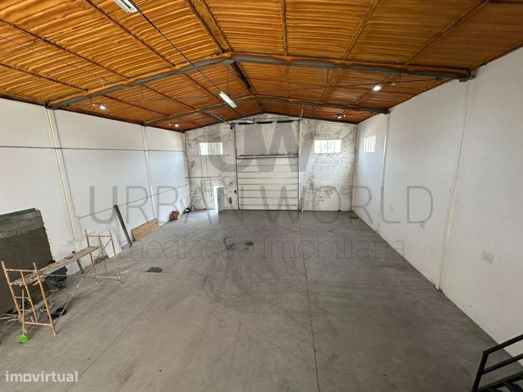 Armazém Industrial, Venda do Pinheiro - Mafra, 400 m2-3