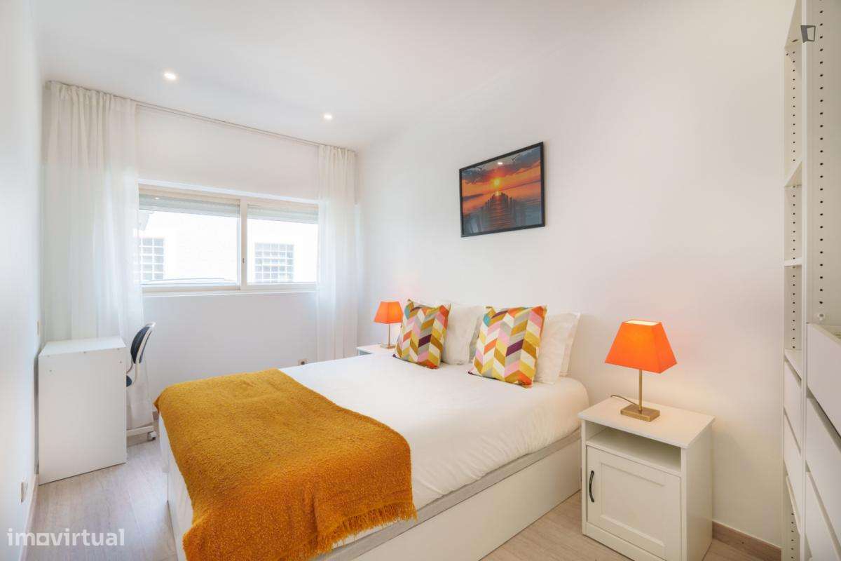 Apartamento com 1 quartos - localizado em Mafamude Porto - Grande imagem: 4/8