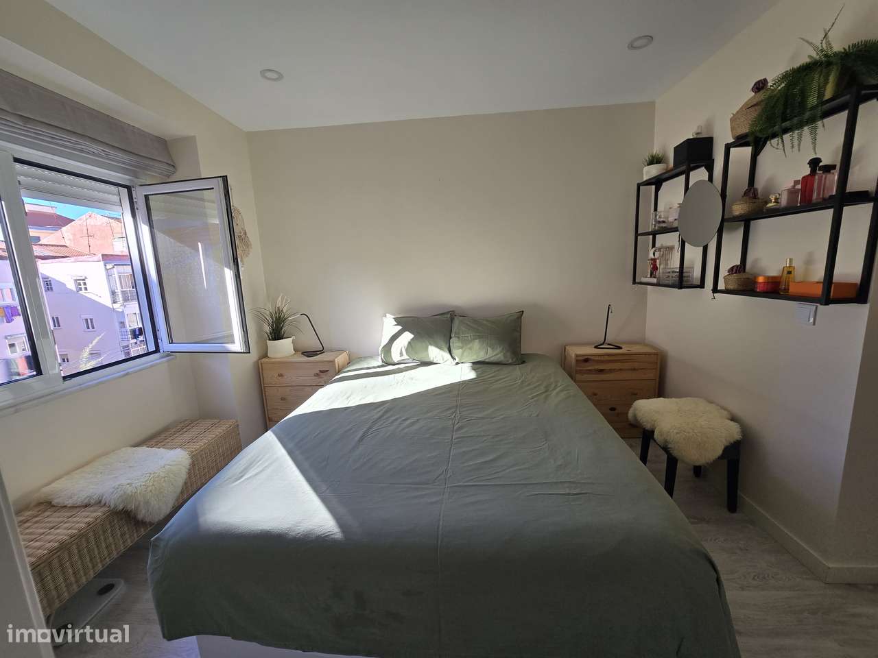 Apartamento T3 a dois paços do Metro e Comboio-30