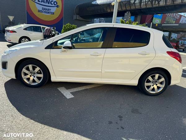 Peugeot 308 1.6 e-HDI FAP STT Active - 10