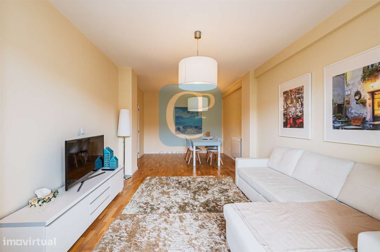 Apartamento T2 com lugar de garagem de arrumos nos Caulinos-6