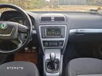 Skoda Octavia Combi 2.0 TDI DPF 4x4 Scout - 12