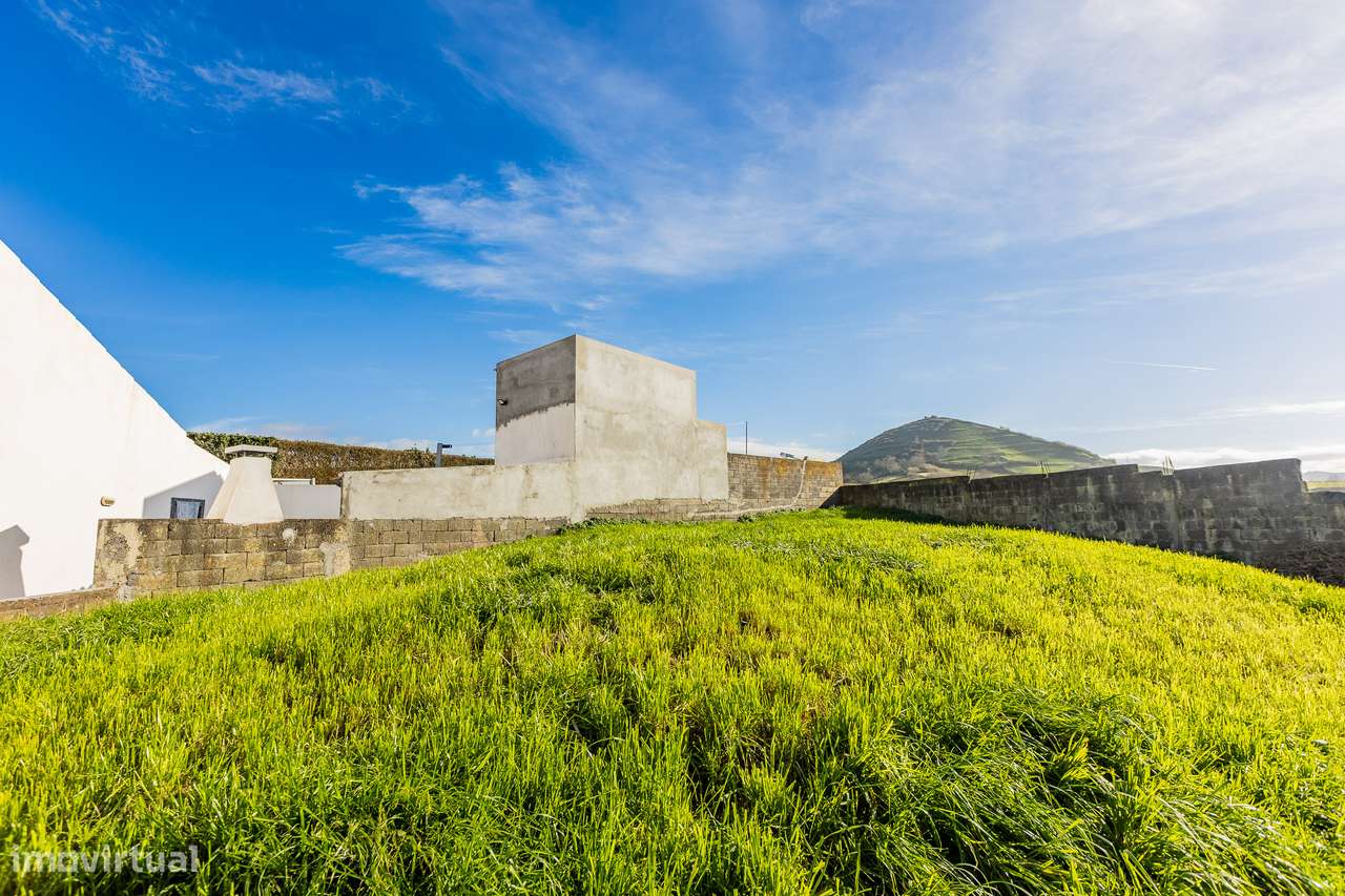 Terreno Urbano - Fenais da Ajuda - Grande imagem: 4/9