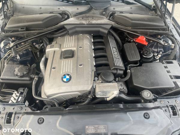 BMW Seria 5 523i - 8