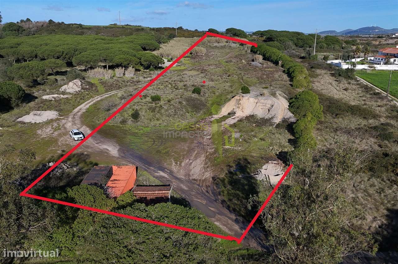 Terreno Rústico com 15.240m2, para venda na Terrugem-1