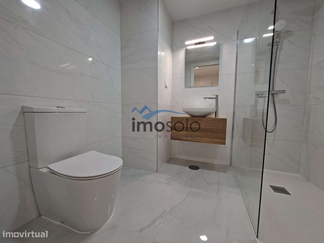 Apartamento T2 Novo em Oliveira de Azeméis-11