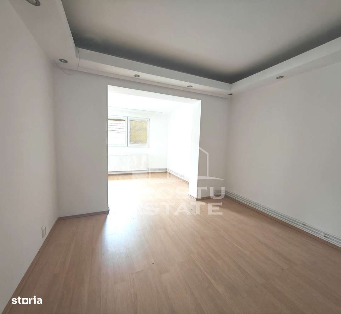 Apartament cu 2 camere, decomandat, centrala proprie, Torontalului - Imagine principală: 2/9
