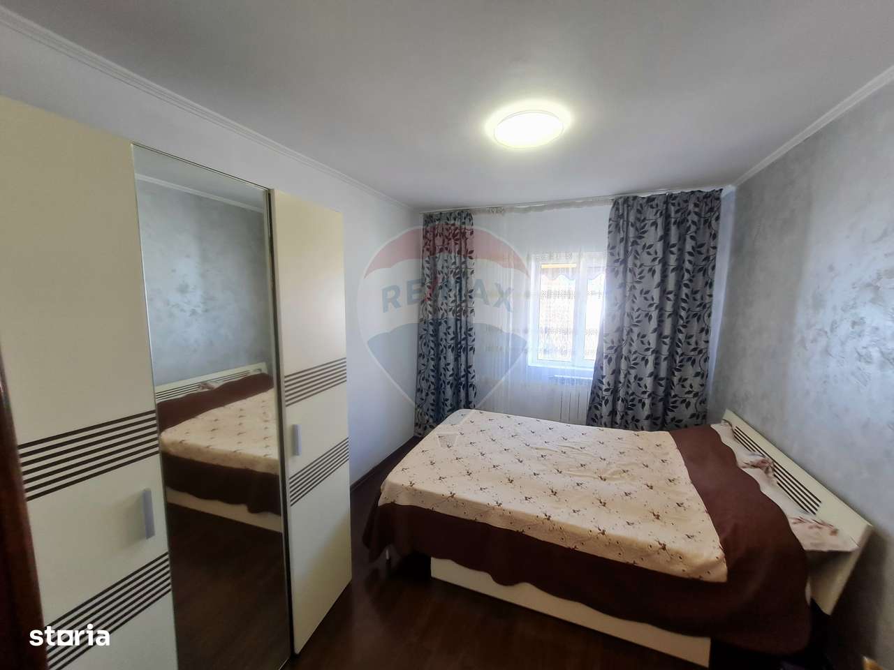 Apartament cu 3 camere de închiriat în zona Central - Imagine principală: 4/8