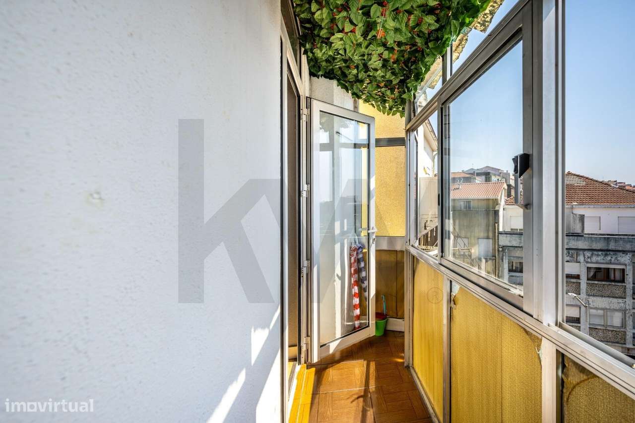 Apartamento T2 no Porto — Rua Silva Porto — Entre a Constituição e VCI - Grande imagem: 3/17