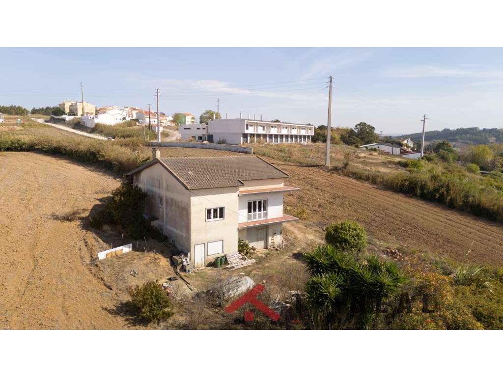 Moradia com Terreno de 11.160 m² e vista panorâmica Lourinhã - Grande imagem: 5/17