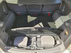 Volkswagen Touran 1.6 TDI DPF BlueMotion Technology Comfortline - 17