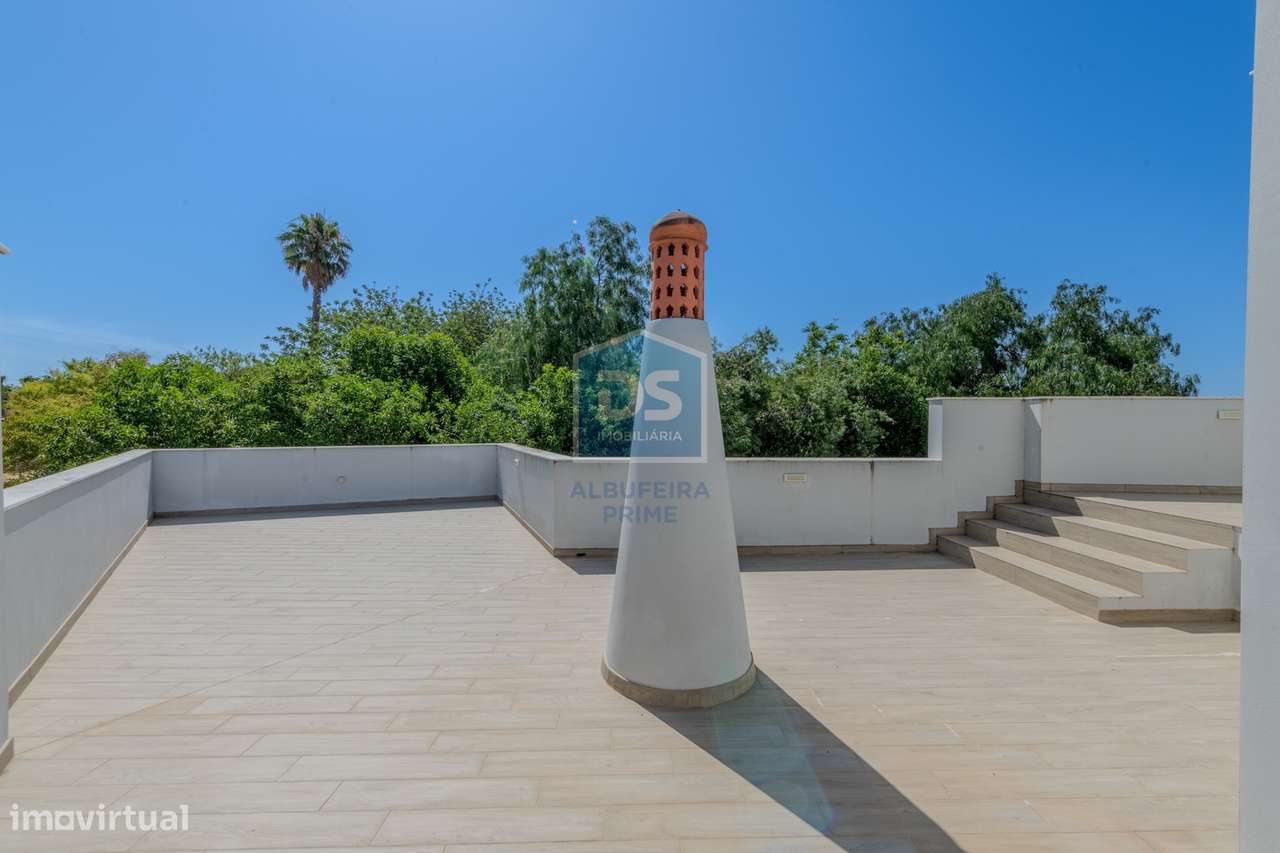 Moradia T4 Venda em Santa Bárbara de Nexe,Faro-27