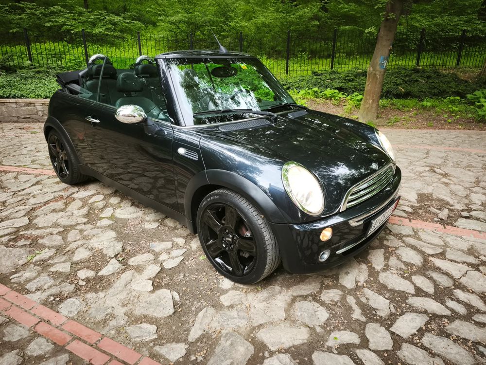 Mini Cooper Sidewalk 2006