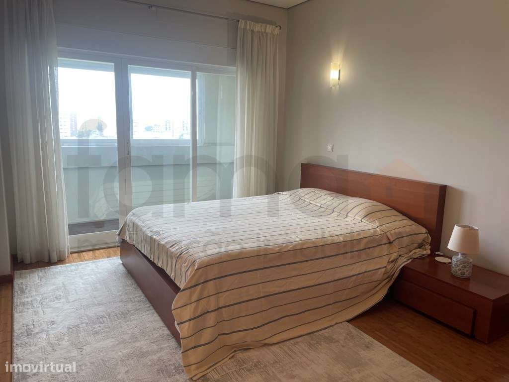 Penthouse Exclusiva com Terraço Panorâmico - Setúbal-37