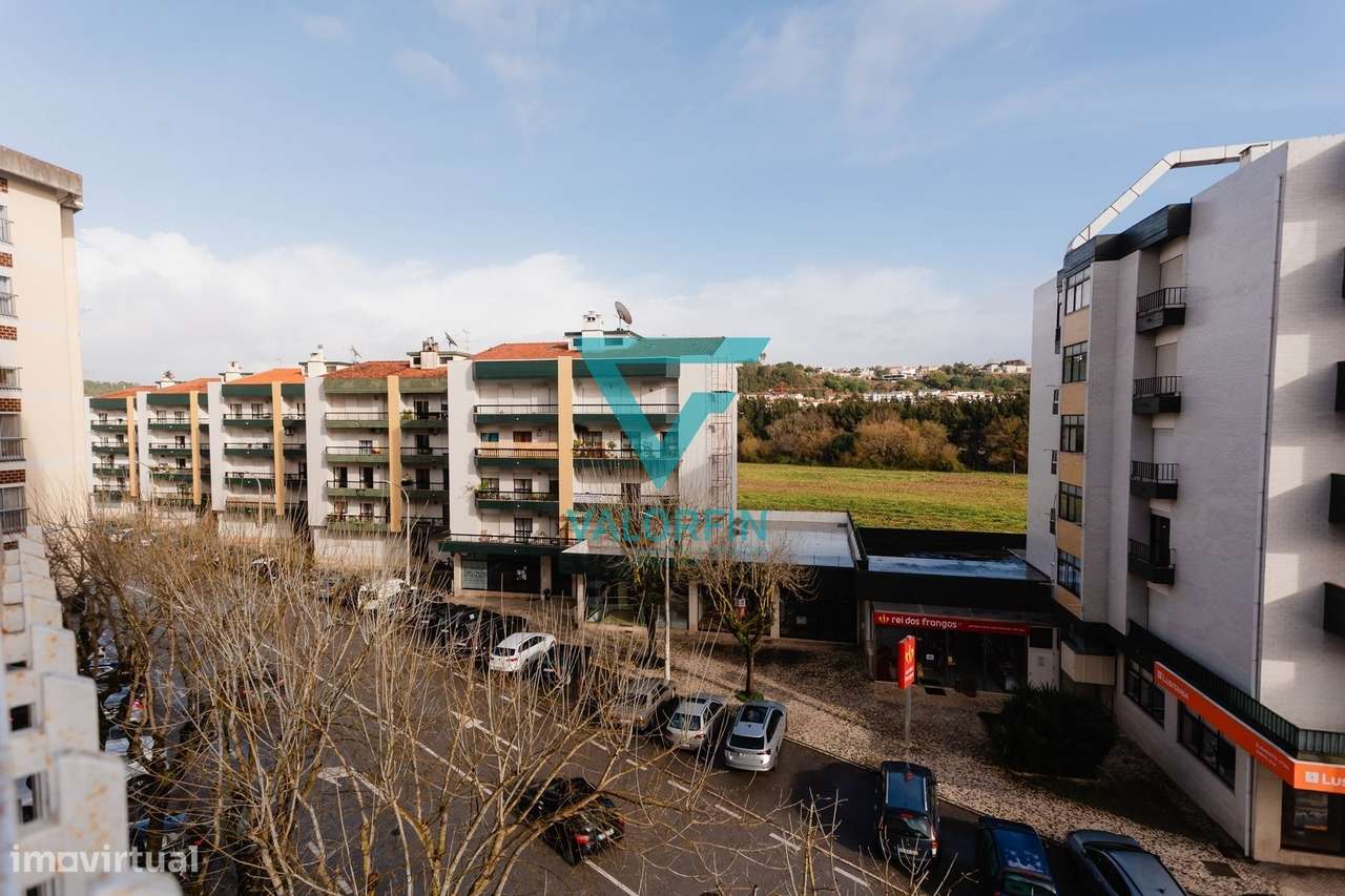 Apartamento T4 – Avenida Miguel Torga | Leiria-18