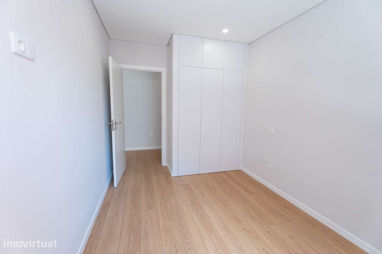 Apartamento T2 Renovado no Centro de Estarreja-8