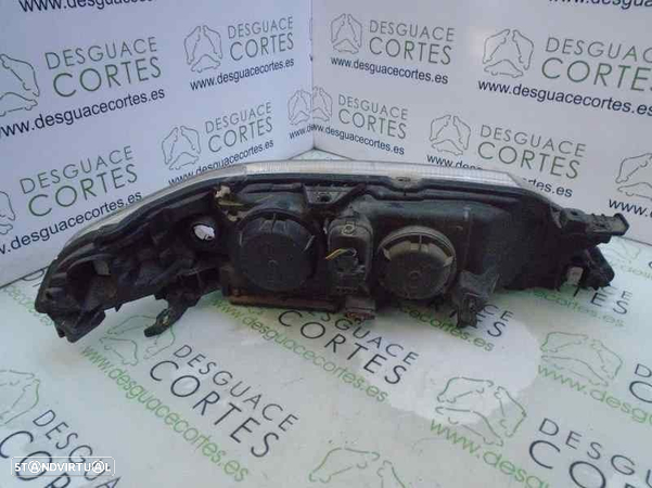 Otica esquerda RENAULT LAGUNA II 1.9 DCI (BG08, BG0G) - 2