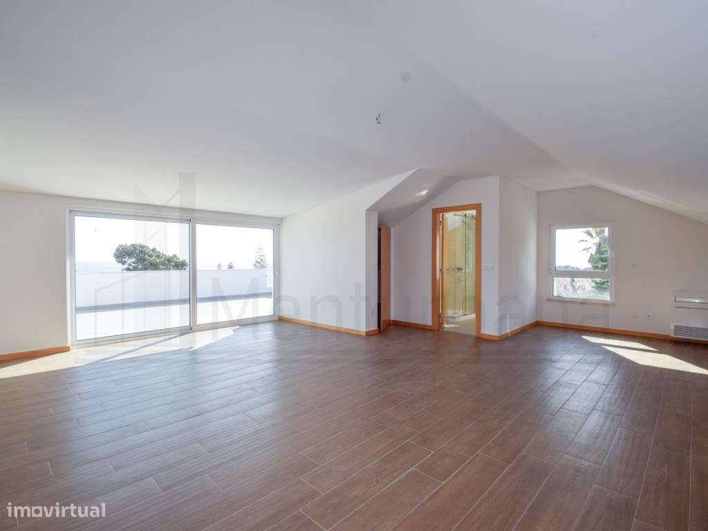 FANTÁSTICO T3 COM TERRAÇO E VISTA DESLUMBRANTE NA PAREDE - CASCAIS-6