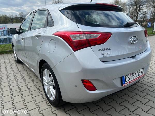 Hyundai I30 - 32