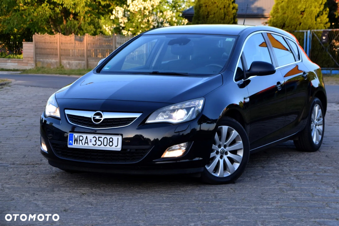 Opel Astra 1.4 Turbo Cosmo - 2