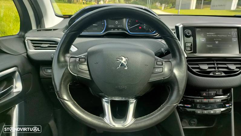 Peugeot 2008 PureTech 110 Stop&Start Allure - 16