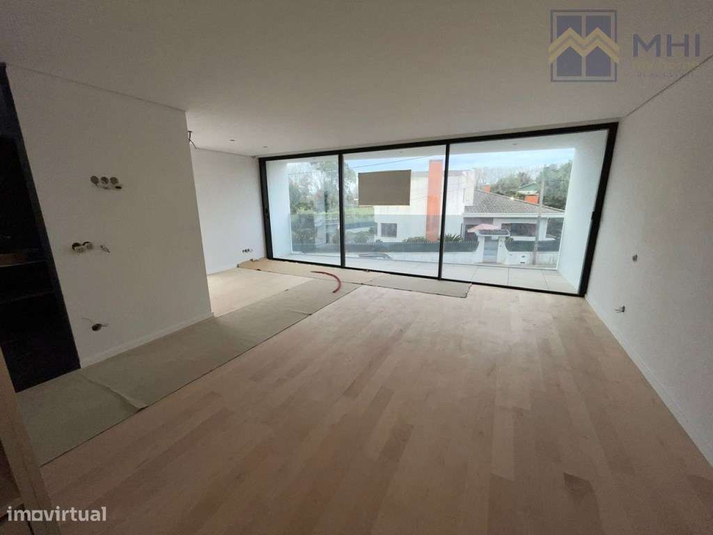 Moradias de Luxo T4 +1 a 500 metros da praia em Canidelo-29