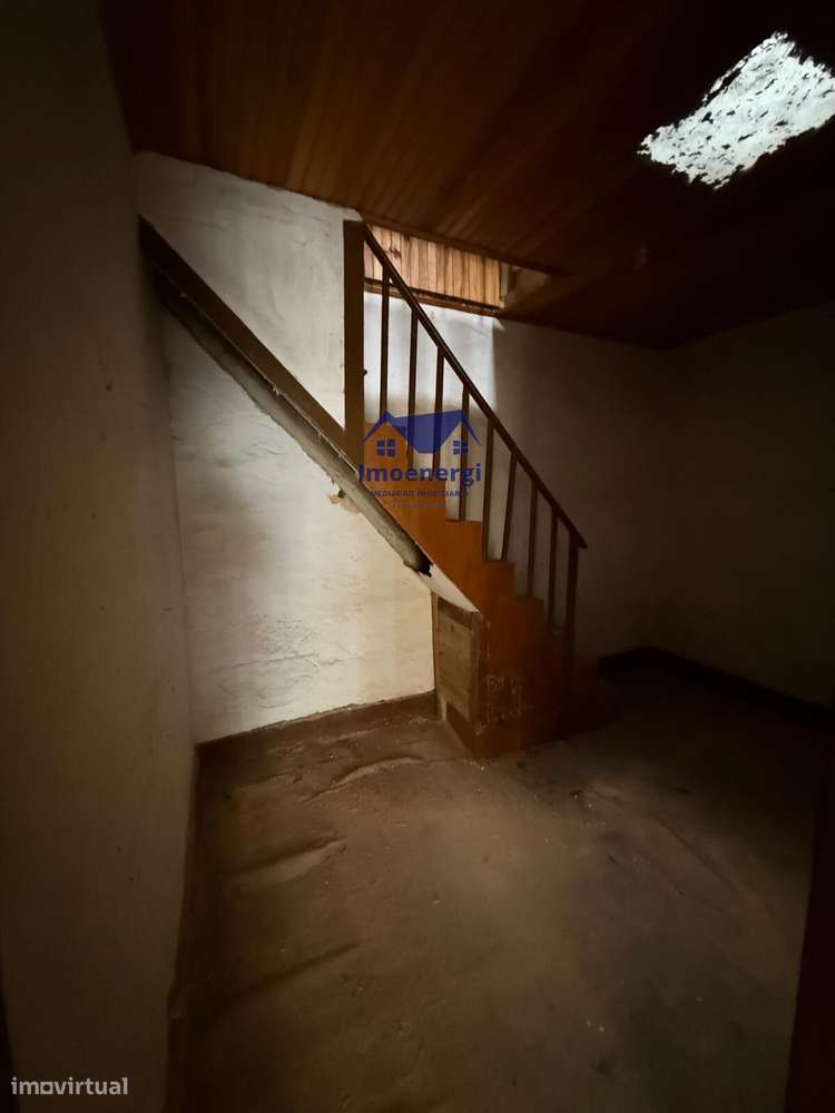 Moradia Térrea para restauro - Beiriz-10