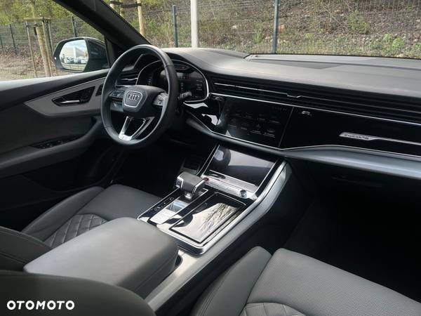 Audi SQ8 TFSI Quattro Tiptronic - 12