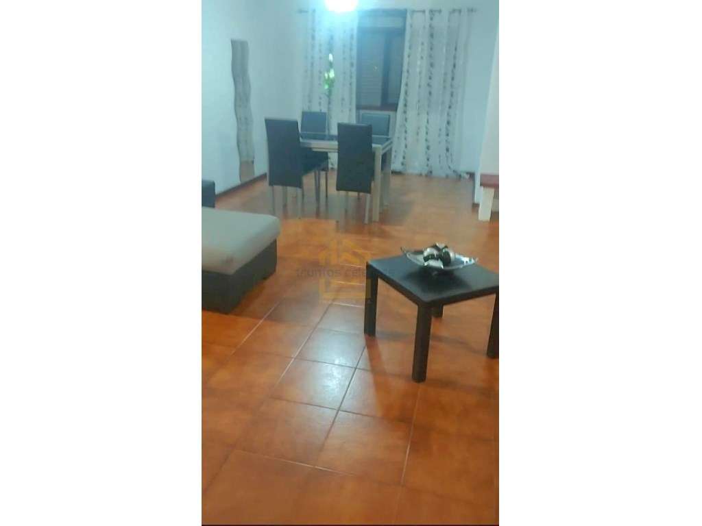 Apartamento T2 com Lugar de Garagem e dois arrumos - São Cosme, Gon... - Grande imagem: 2/20