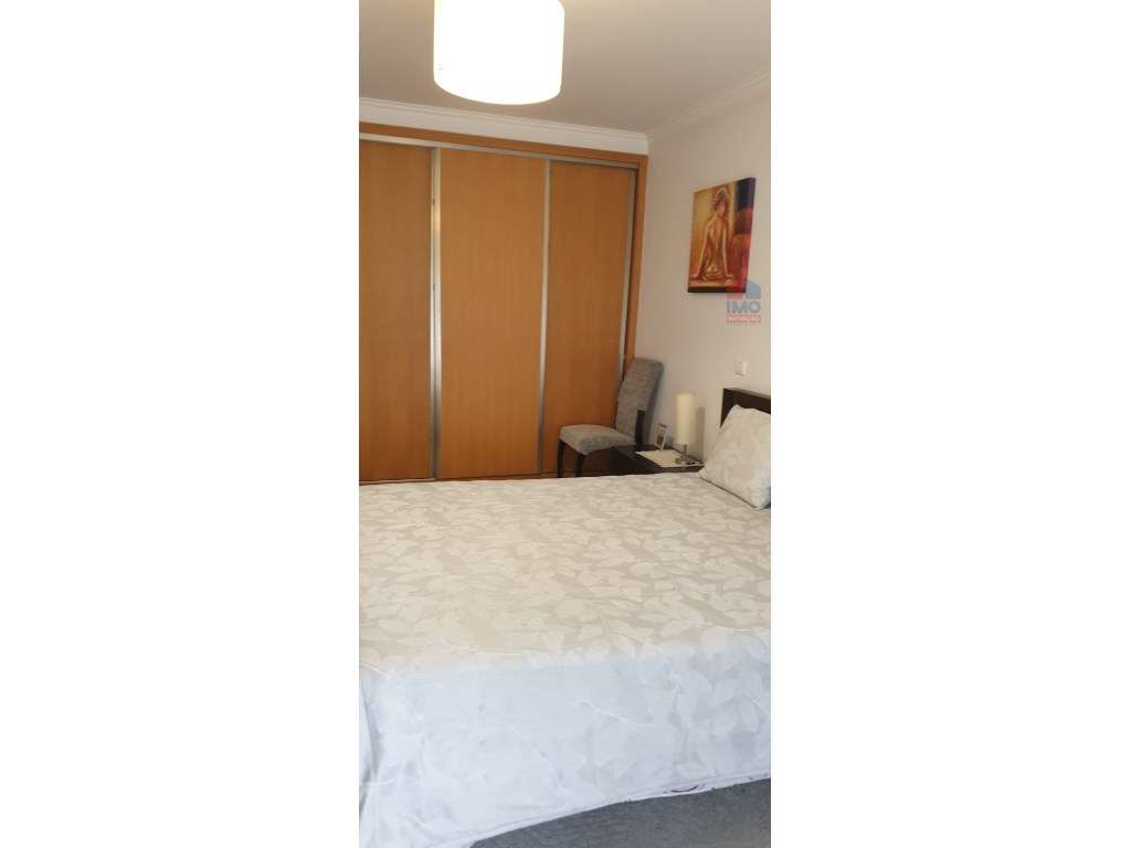 APARTAMENTO T3 COM 2 LUGARES DE GARAGEM NO CENTRO DE VILA REAL-6