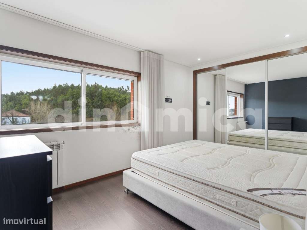 Apartamento T4-11
