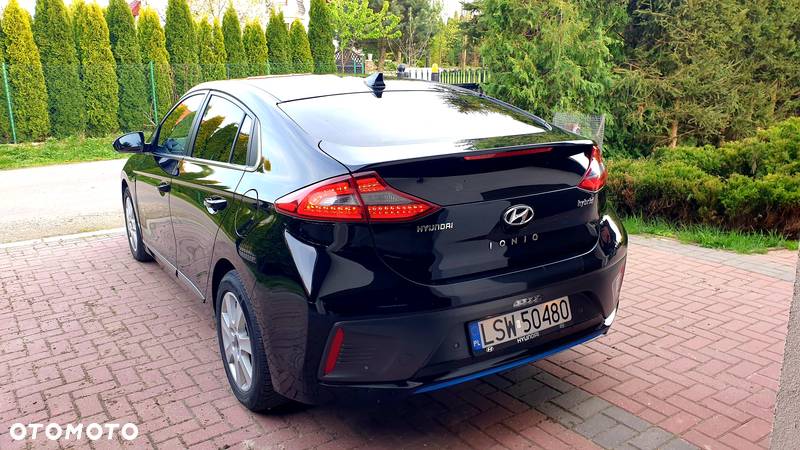 Hyundai IONIQ hybrid Platinum - 4