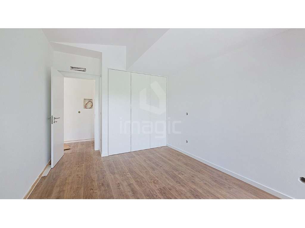 Moradia T3+1 Ericeira com piscina e jardim-27