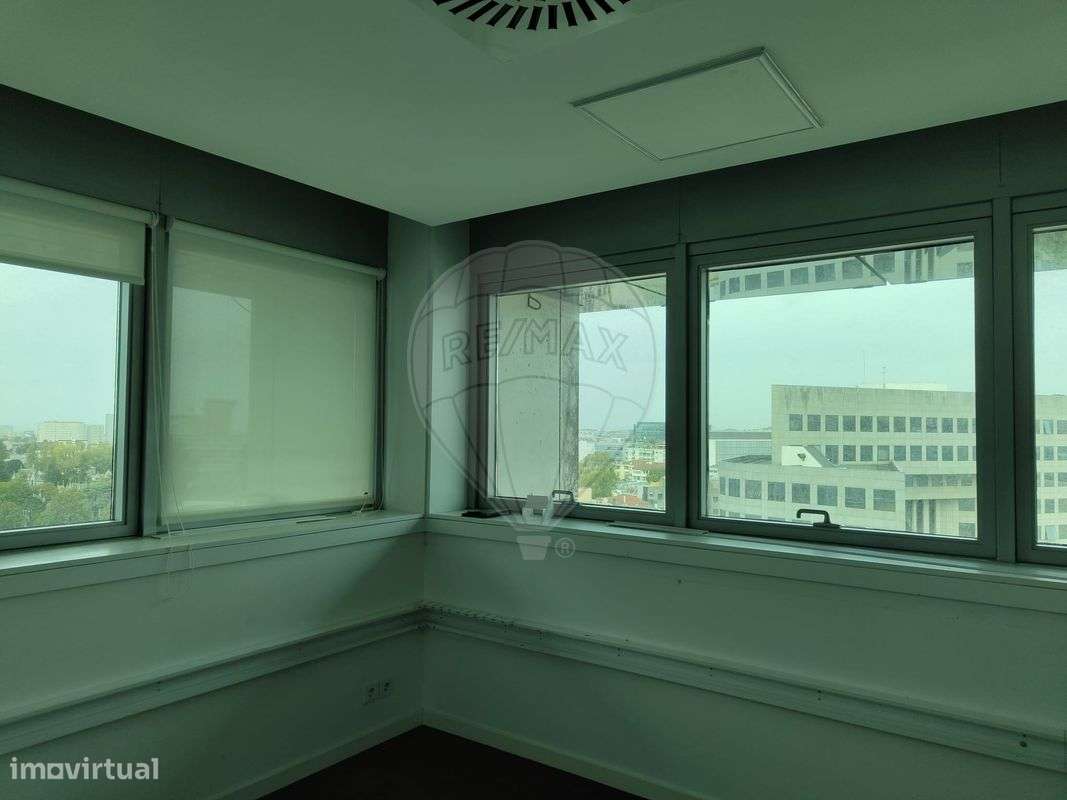 Escritório  para arrendamento - Grande imagem: 3/4