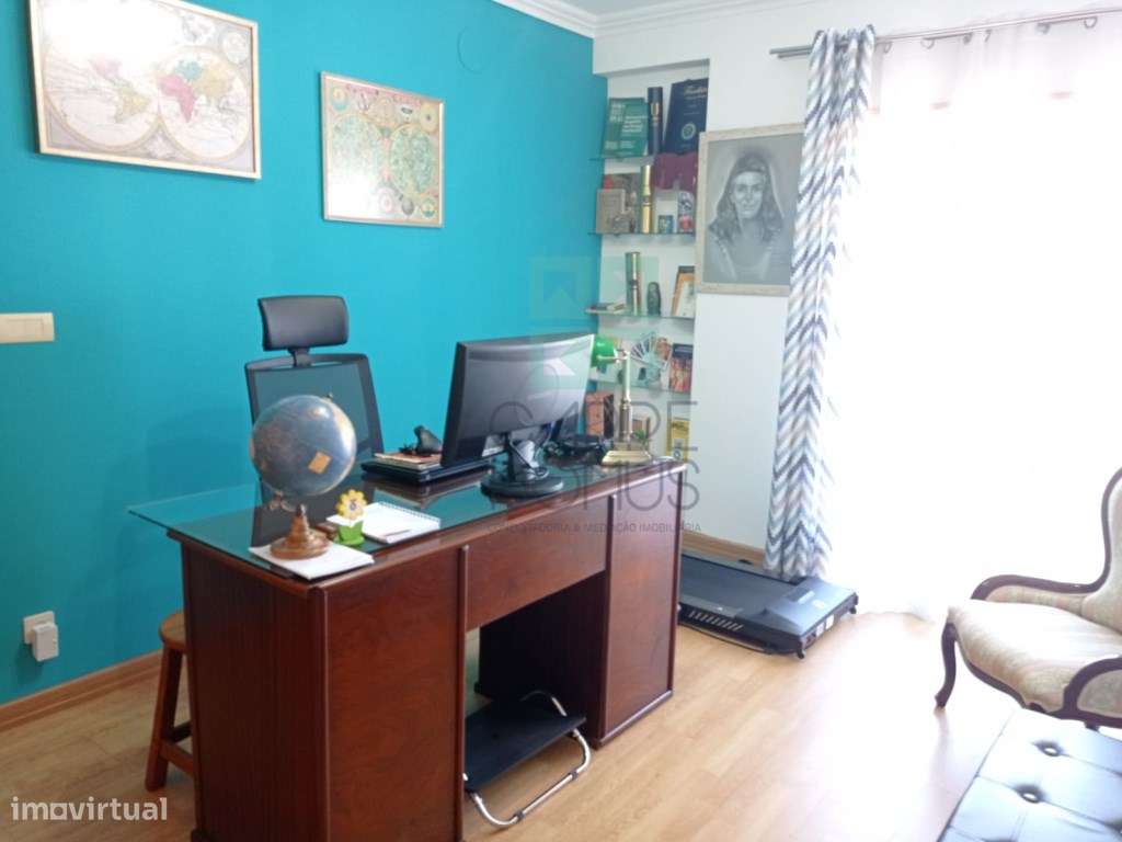 Apartamento T2, com arrecadação - Jardim da Radial - Ramada, Odivelas-20