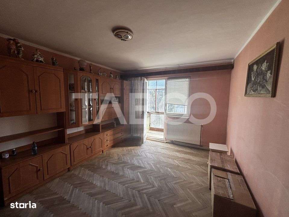 Apartament de vanzare 3 camere 50 mp utili zona Mihai Viteazul - Imagine principală: 3/9